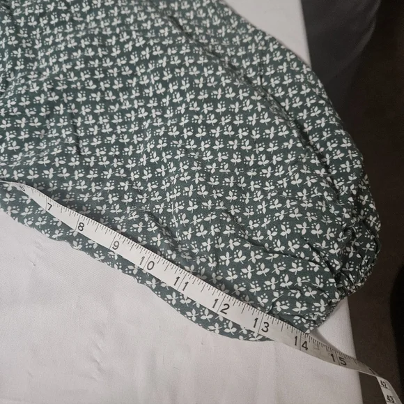 Ces Femme Plus Size Green All Over Pattern 3/4 Sleeve Blouse! - Picture 6 of 6